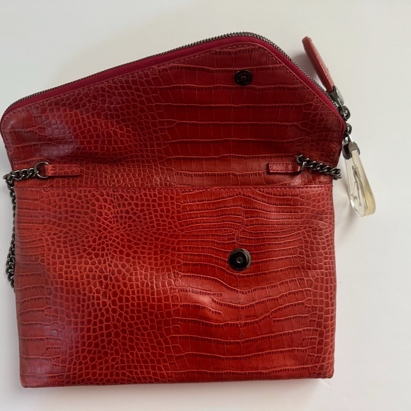 Henry Bendel Chic Red Crocodile-Embossed Wristlet 1990’s style - Picture 12 of 16